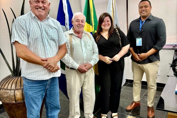 imageye___-_imgi_132_1000692957